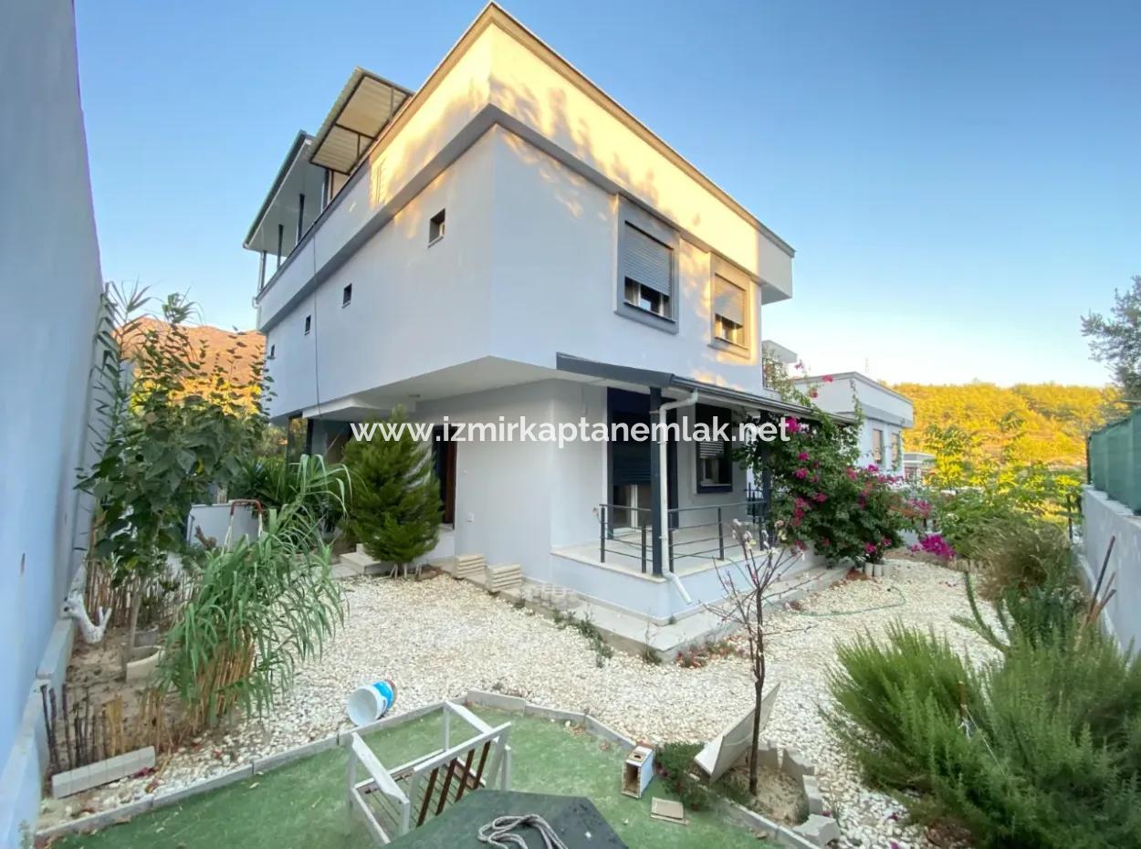Seferihisar Ürkmez De Bahçeli Havadar 3 1 Villa For Sale