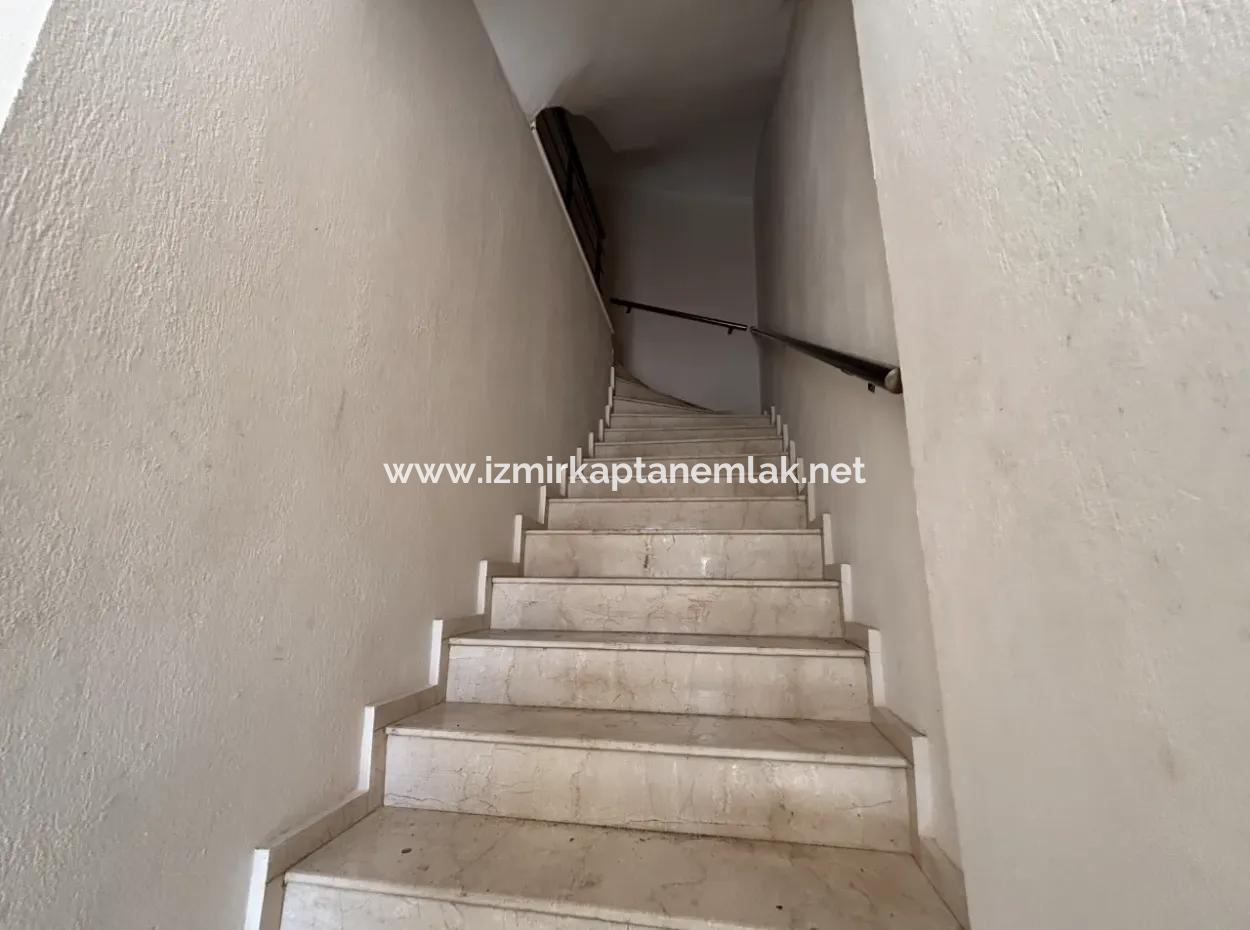2 1 Middle Floor Flat On The Street In Seferihisar Bengiler
