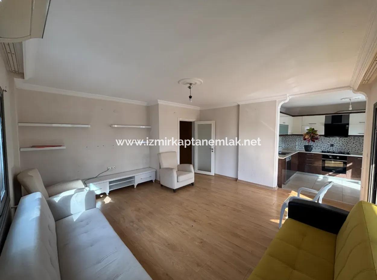 2 1 Middle Floor Flat On The Street In Seferihisar Bengiler