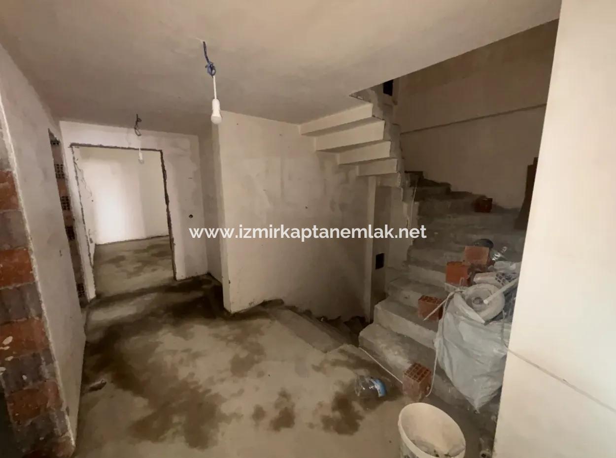 1 1 Middle Floor Flat In A Beautiful Location In Izmir Seferihisar Hidirlik
