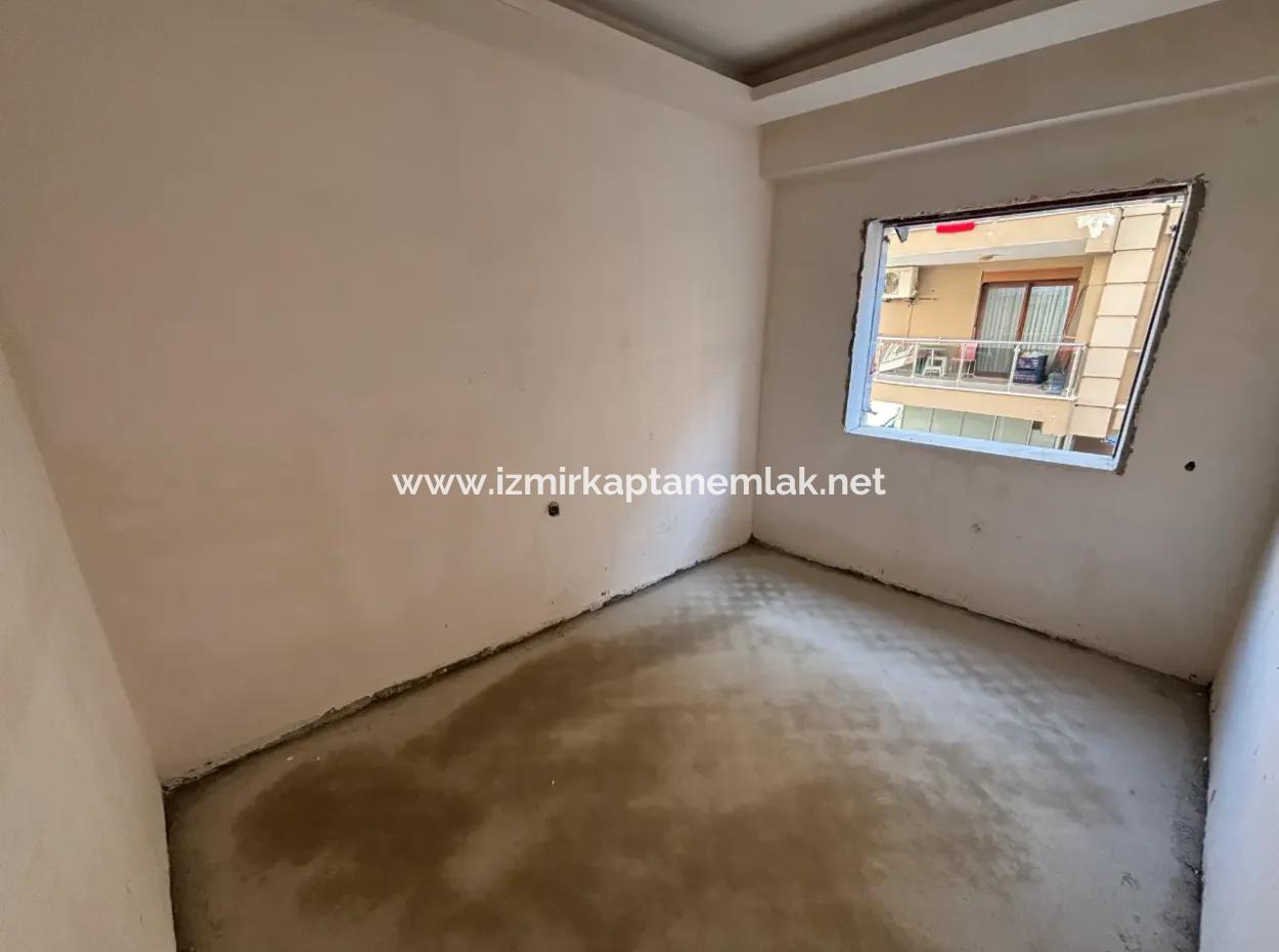 1 1 Middle Floor Flat In A Beautiful Location In Izmir Seferihisar Hidirlik