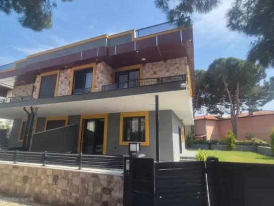 Ürkmez 3 1 Villa For Sale With Large Garden By The Sea