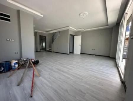 Detached Villa In 300 M2 Plot In Izmir Seferihisar Cumhuryet Mah