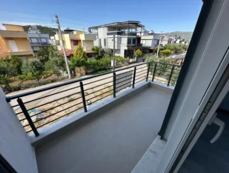 Detached Villa In 300 M2 Plot In Izmir Seferihisar Cumhuryet Mah