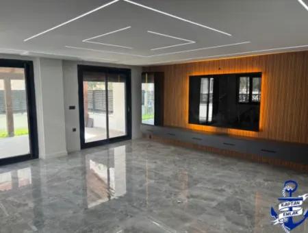 İzmir Seferihisar Payamli Mah.de 3 1 400 Mt Ultra Luxury Summer House For Sale To The Sea