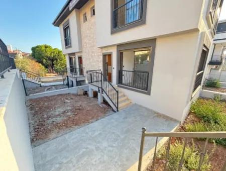 2 1 Villa For Sale With Detached Entrance And Garden In Payamlı