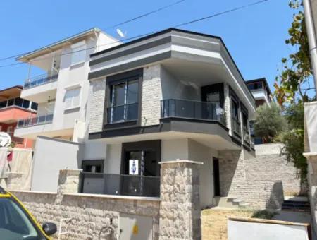 2 1 Villa For Sale Suitable For 500M Loan To The Beach In Ürkmez