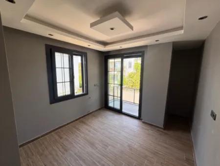 3 1 Villa For Sale With Large Garden In Ürkmez