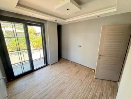 3 1 Villa For Sale With Large Garden In Ürkmez