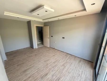 3 1 Villa For Sale With Large Garden In Ürkmez