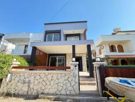 3 1 Villa For Sale In Payamlı Center With Detached Spacious Structure