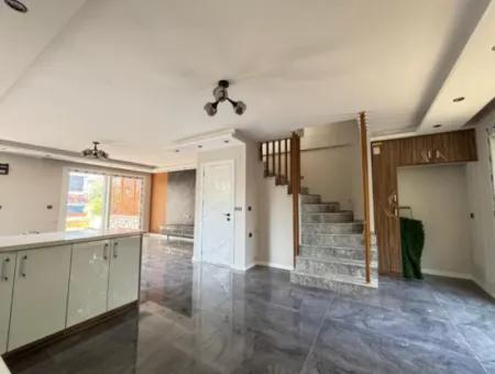 3 1 Villa For Sale In Payamlı Center With Detached Spacious Structure