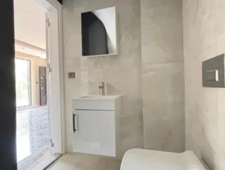 3 1 Villa For Sale In Payamlı Center With Detached Spacious Structure