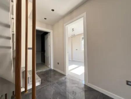 3 1 Villa For Sale In Payamlı Center With Detached Spacious Structure