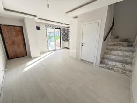 2 1 Licensed Villa For Sale With Garden In Payamlı