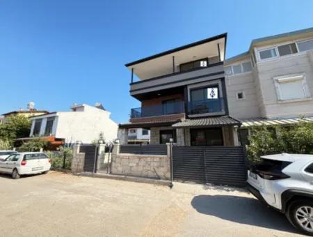 6 2 Triplex For Sale With Large Spacious Structure In Payamlı Center