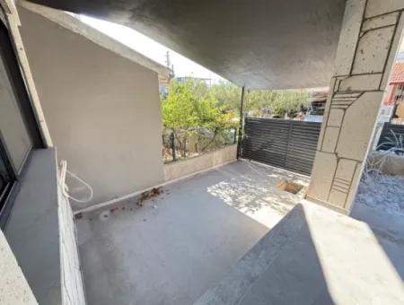 6 2 Triplex For Sale With Large Spacious Structure In Payamlı Center