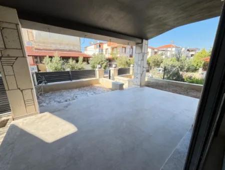 6 2 Triplex For Sale With Large Spacious Structure In Payamlı Center
