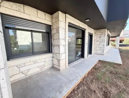 6 2 Triplex For Sale With Large Spacious Structure In Payamlı Center
