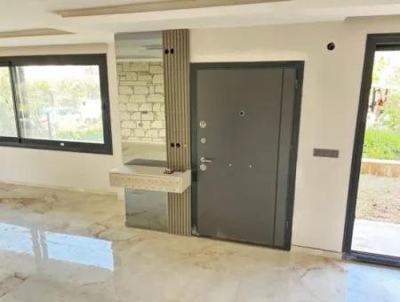 6 2 Triplex For Sale With Large Spacious Structure In Payamlı Center