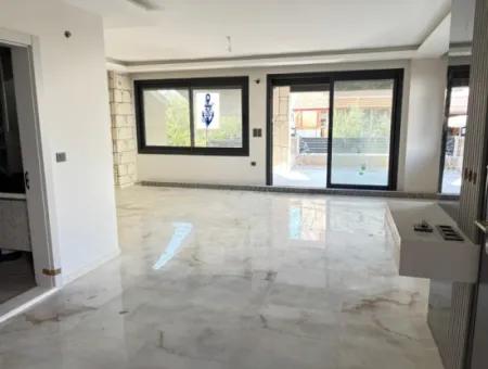 6 2 Triplex For Sale With Large Spacious Structure In Payamlı Center