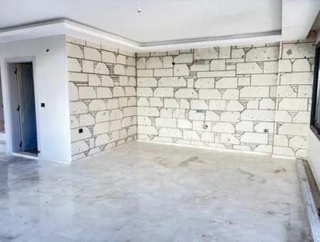 6 2 Triplex For Sale With Large Spacious Structure In Payamlı Center