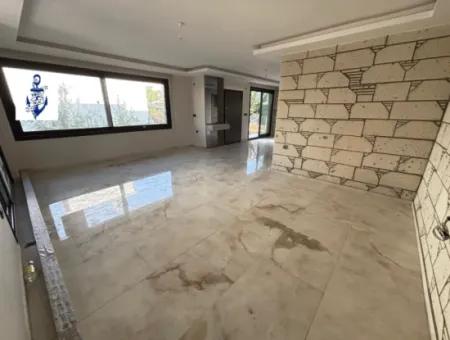 6 2 Triplex For Sale With Large Spacious Structure In Payamlı Center