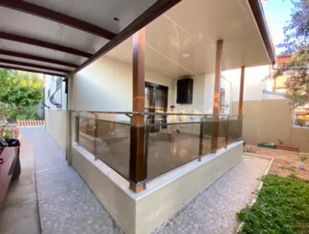 2 1 Apartment For Sale In Ürkmez Center With Closed Garage And Garden