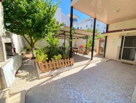 2 1 Apartment For Sale In Ürkmez Center With Closed Garage And Garden