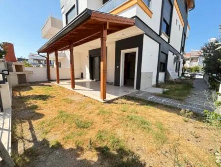3 1 Villa For Sale With Large Garden In Doğanbey