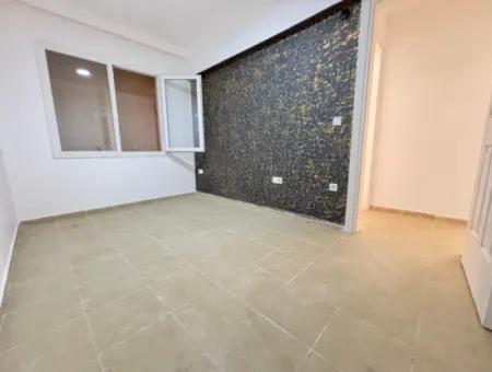 Ürkmez Central Location Bahçeli 2 1 Flat For Sale