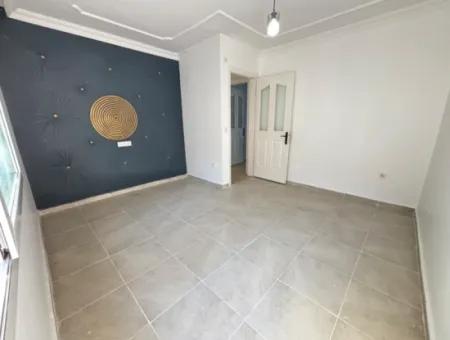 Ürkmez Central Location Bahçeli 2 1 Flat For Sale