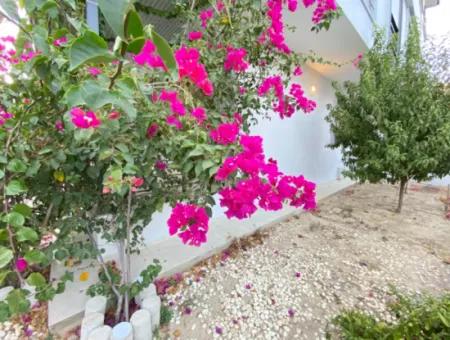 Seferihisar Ürkmez De Bahçeli Havadar 3 1 Villa For Sale