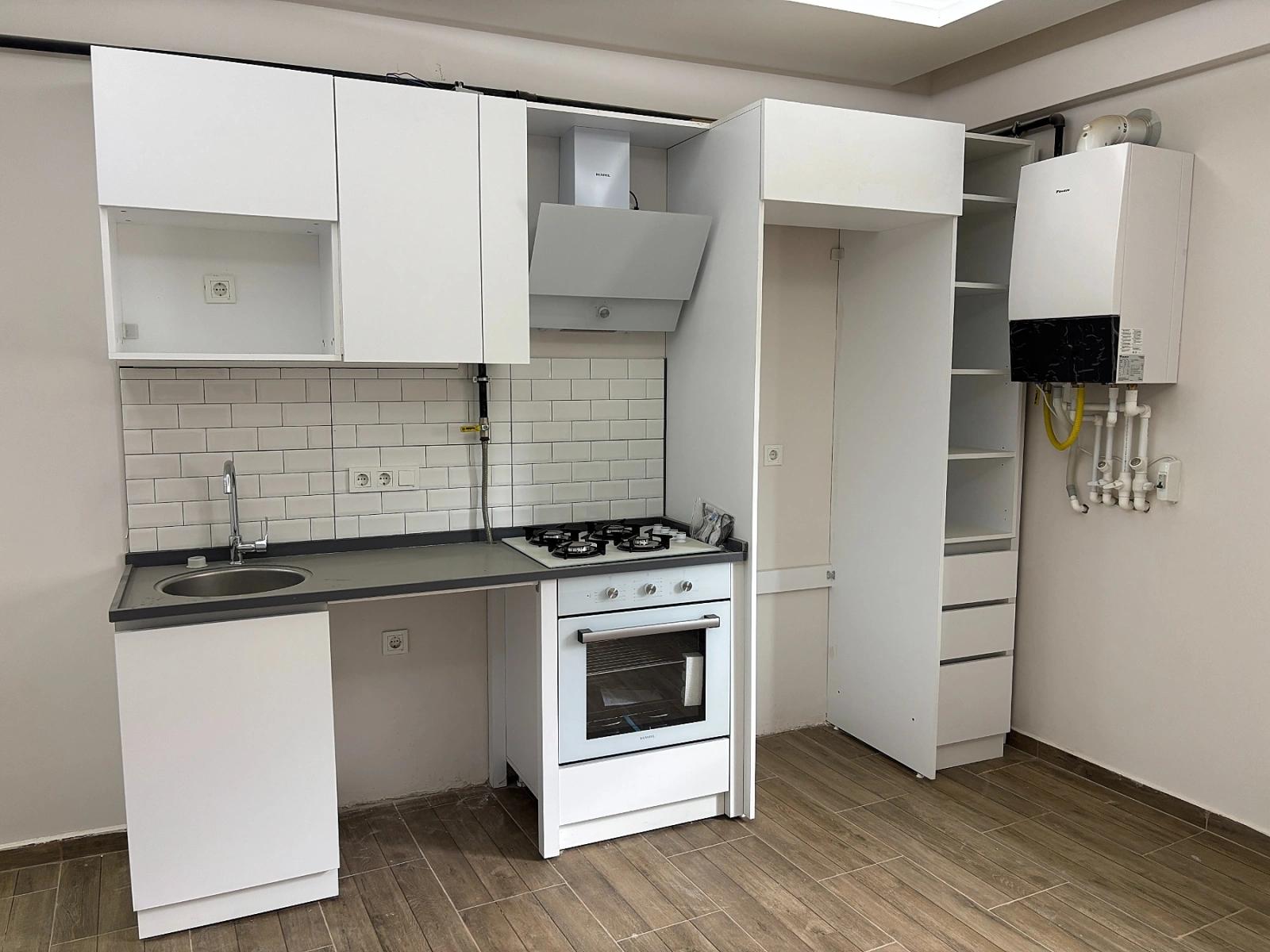 Квартира 1+1 В Отличном Месте В Чаникебире, Сеферихисар, Измир