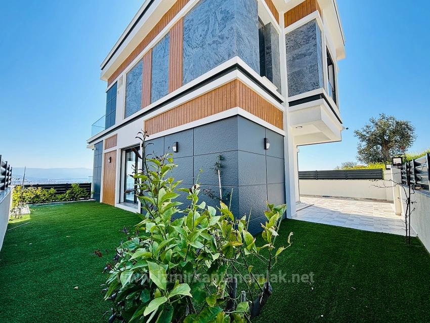 Элитные Виллы 3+1 С Полным Видом На Море В Районе Ататюрка, Сеферихисар, Измир.