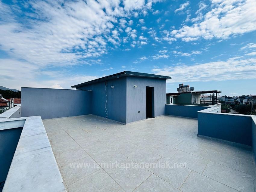 Вилла 3+1 С Просторным Садом На Продажу В Районе Джумхуриет, Чеферихисар, Измир