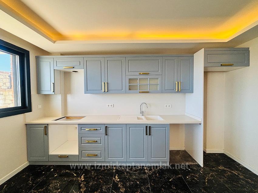 Вид На Море, 5+1 Отдельная Трехуровневая Летняя Вилла С Бассейном В Акардже, Чеферихисар, Измир