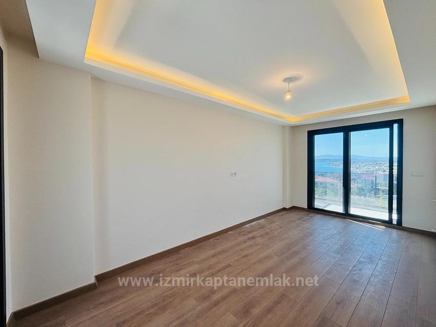 Вид На Море, 5+1 Отдельная Трехуровневая Летняя Вилла С Бассейном В Акардже, Чеферихисар, Измир