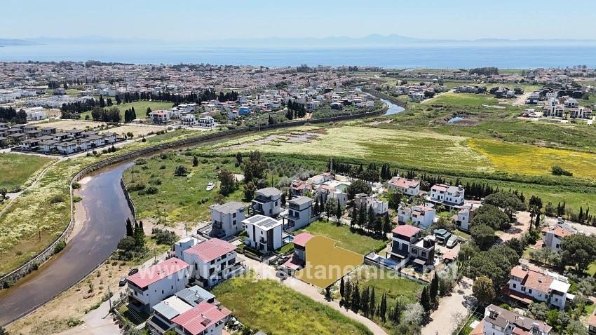 Для продажи Летний 3+1 в Cumhuriyet Seferihisar Doğanbey - 150 m²