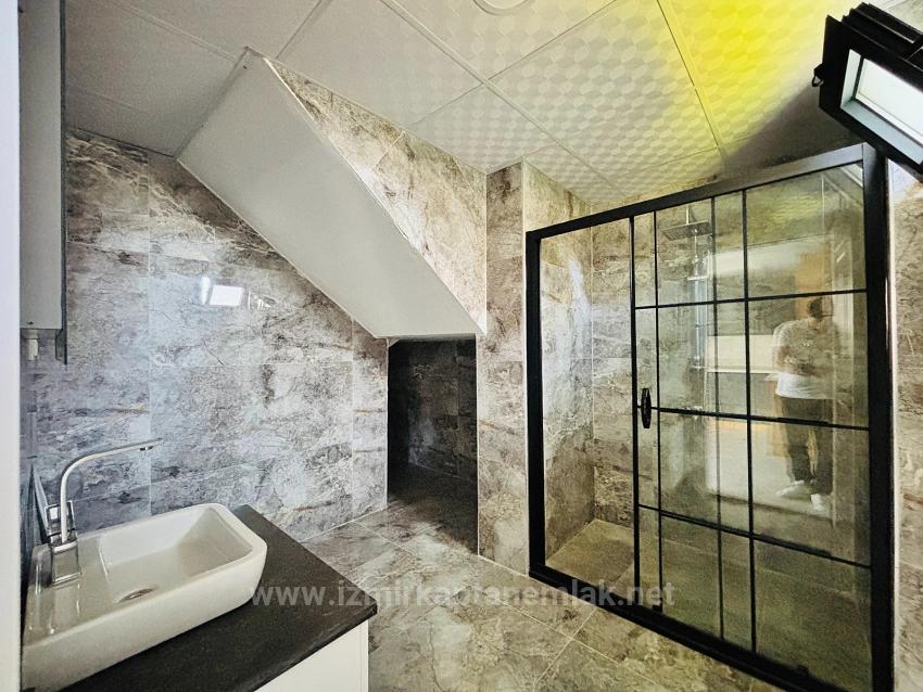 Отдельная Вилла 3+1 С Бассейном На Продажу В Районе Джумхуриет, Чеферихисар, Измир