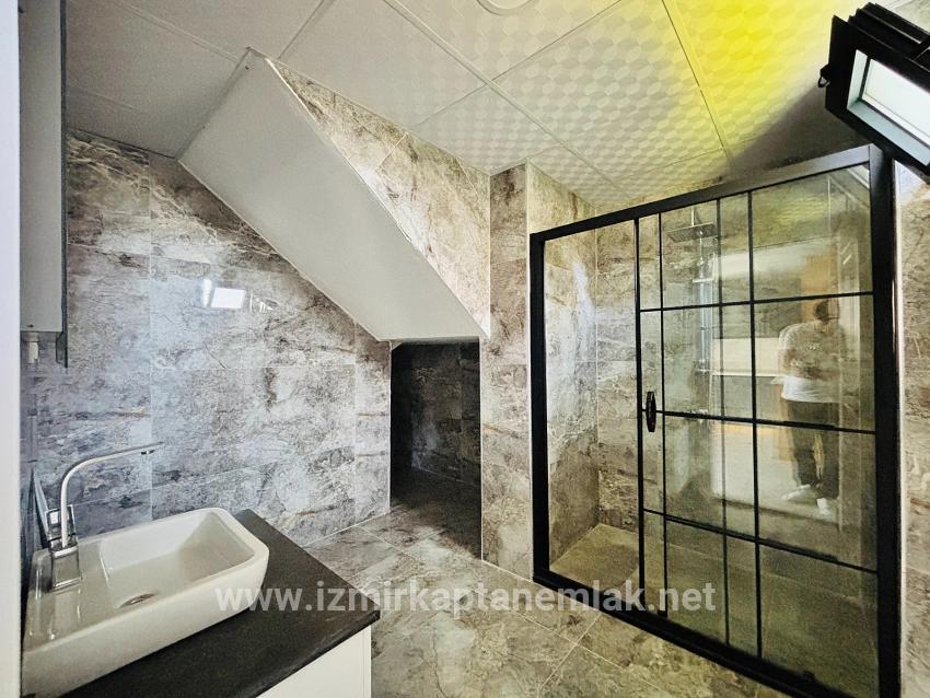 Для продажи Летний 3+1 в Cumhuriyet Seferihisar Doğanbey - 150 m²