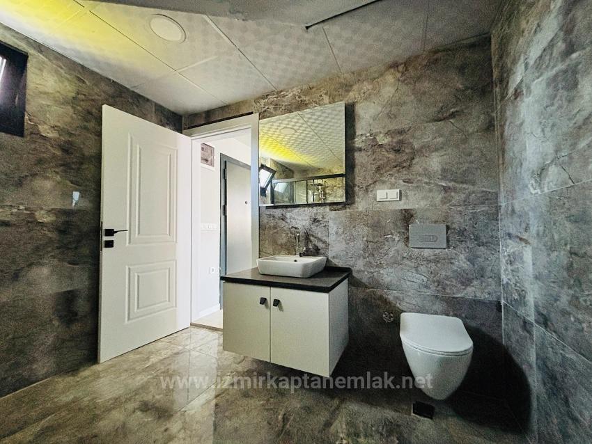 Отдельная Вилла 3+1 С Бассейном На Продажу В Районе Джумхуриет, Чеферихисар, Измир