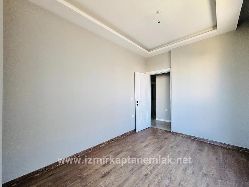 Для продажи Летний 3+1 в Cumhuriyet Seferihisar Doğanbey - 150 m²