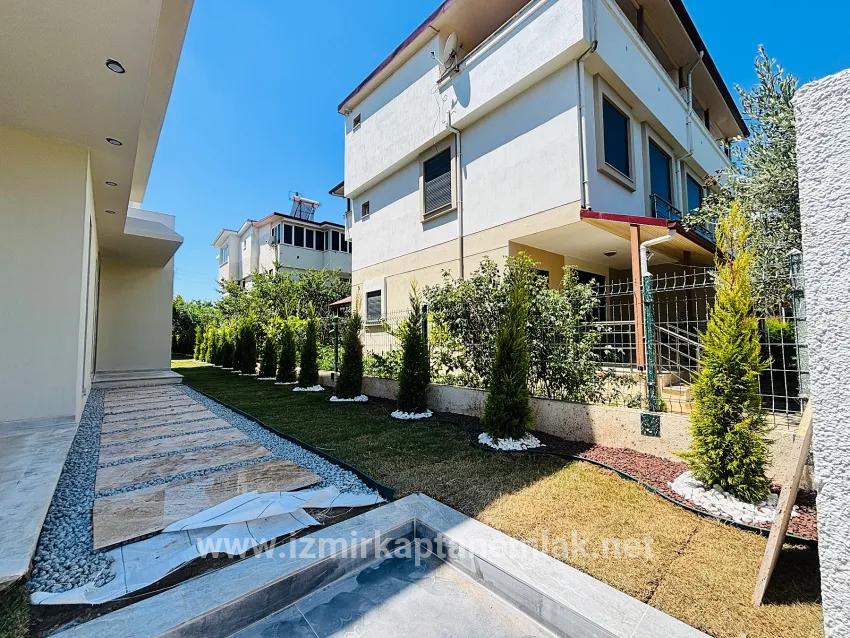 Для продажи Летний 3+1 в Mersin Alanı Seferihisar Ürkmez - 144 m²