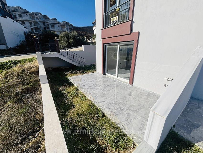 Вилла 3+1 С Видом На Море И Садом На Продажу В Районе Доганбей-Ататюрк