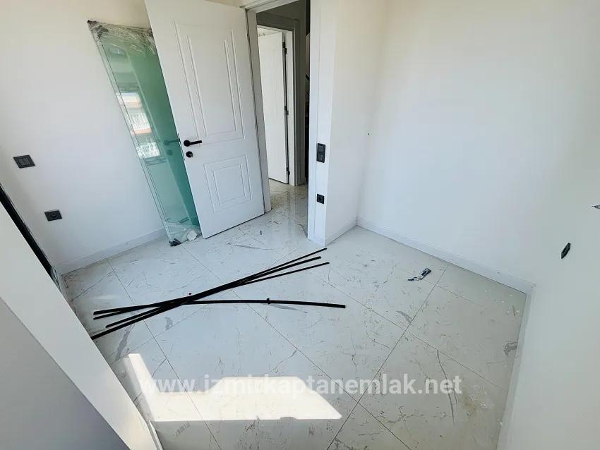 Для продажи Летний 3+1 в Tepecik Seferihisar - 144 m²
