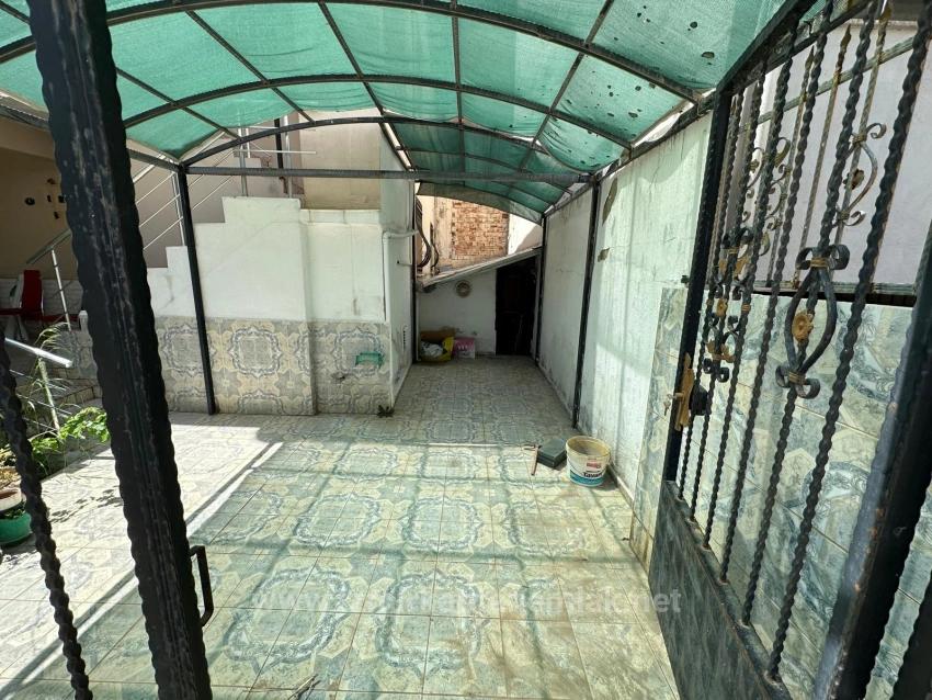 Две Квартиры 2+1 У Моря На Продажу В Паямлы, Сеферихисар, Измир