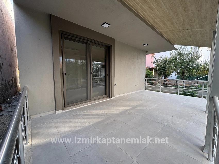 Для продажи Летний 2+1 в Payamlı Seferihisar Doğanbey - 120 m²