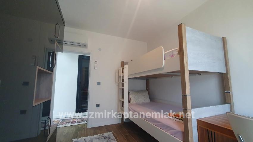 Для продажи Летний 3+1 в Payamlı Seferihisar Doğanbey - 180 m²