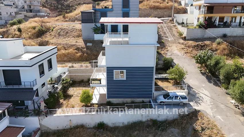 Для продажи Летний 3+2 в Atatürk Seferihisar Doğanbey - 160 m²